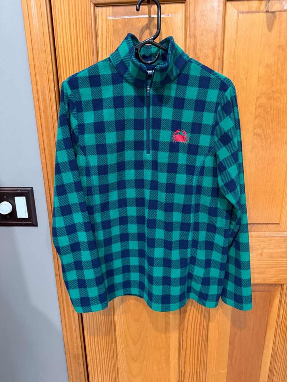 Lands End Buffalo plaid quarter zip fleece- size medium